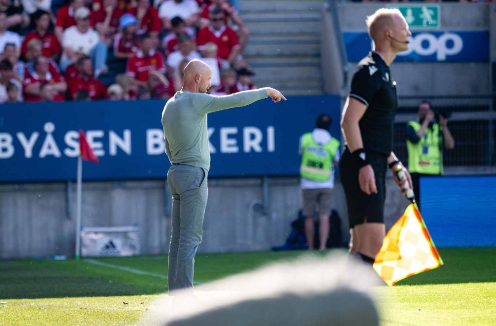 Các sao lớn thi đấu bạc nhược, Man United phơi áo trên đất Na Uy