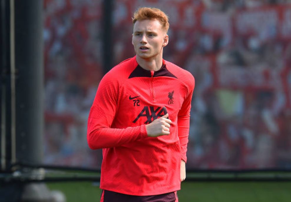 Ảnh bài viết Van den Berg: “Liverpool định giá tôi quá cao”