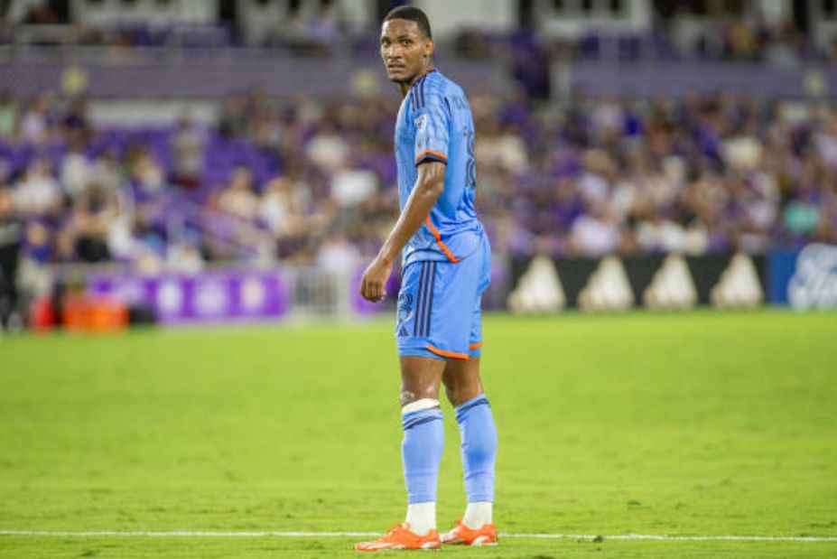 Ảnh bài viết Tin chuyển nhượng Man City sáng 31/7: Tân binh thứ 2 lộ diện; Barca chưa từ bỏ Cancelo