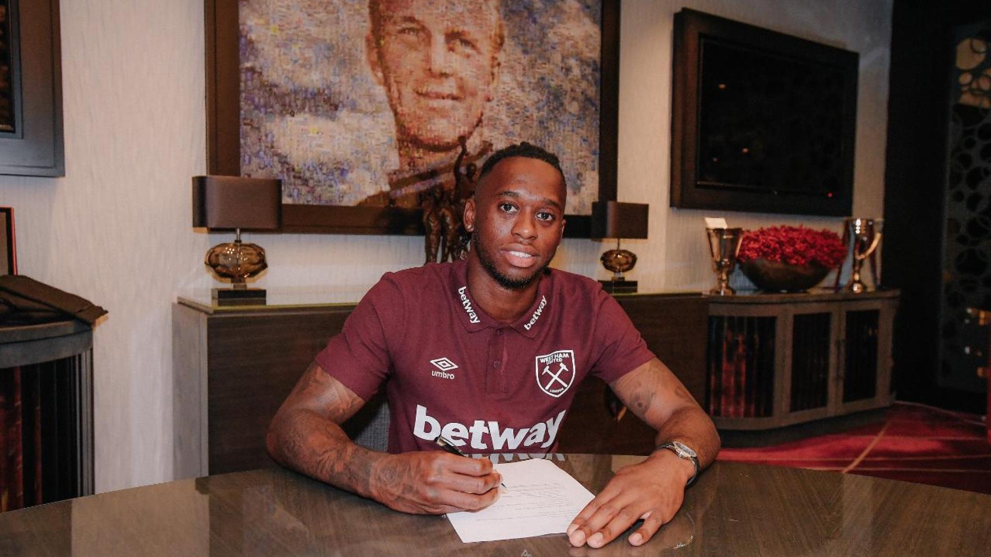Ảnh bài viết Sếp lớn West Ham chỉ ra 3 lý do mua Wan-Bissaka