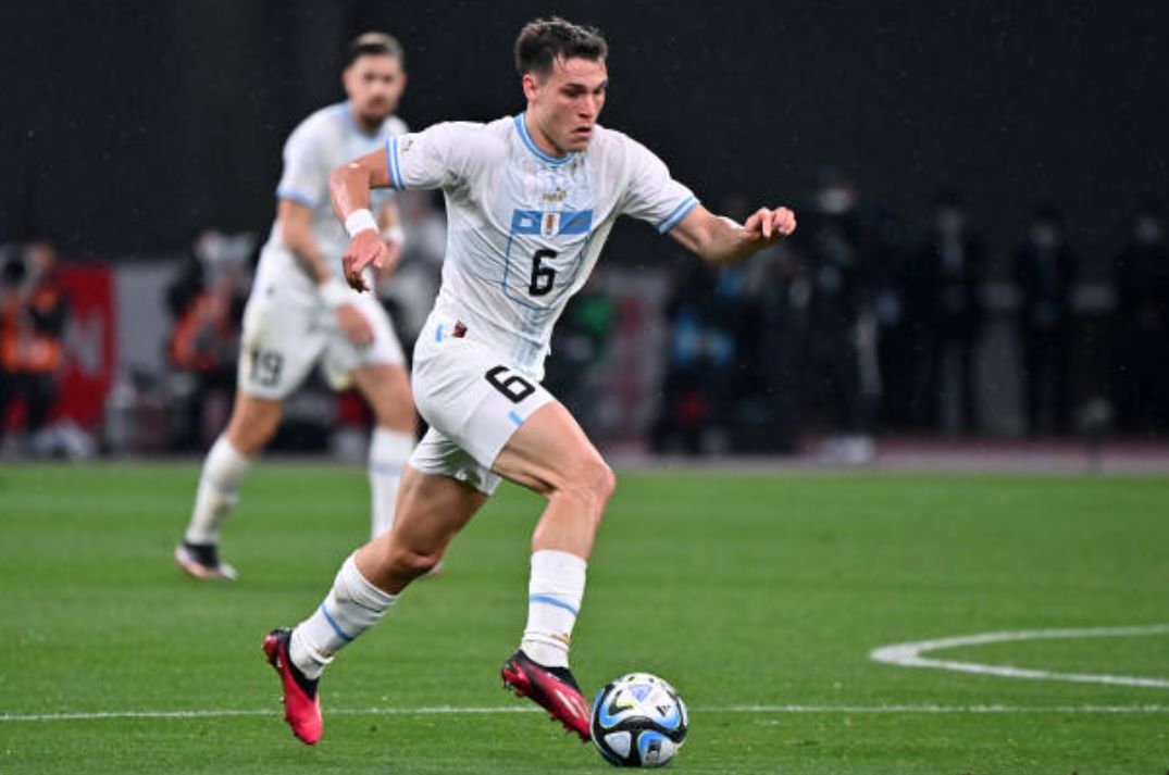 Ảnh bài viết PSG muốn trao đổi Ugarte - Sancho? 