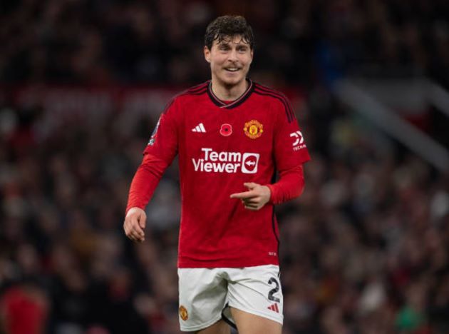 Ảnh bài viết Man United tìm được đầu ra cho Lindelof