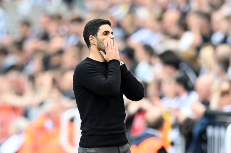 “Đã đến lúc cậu ấy cần rời Arsenal”