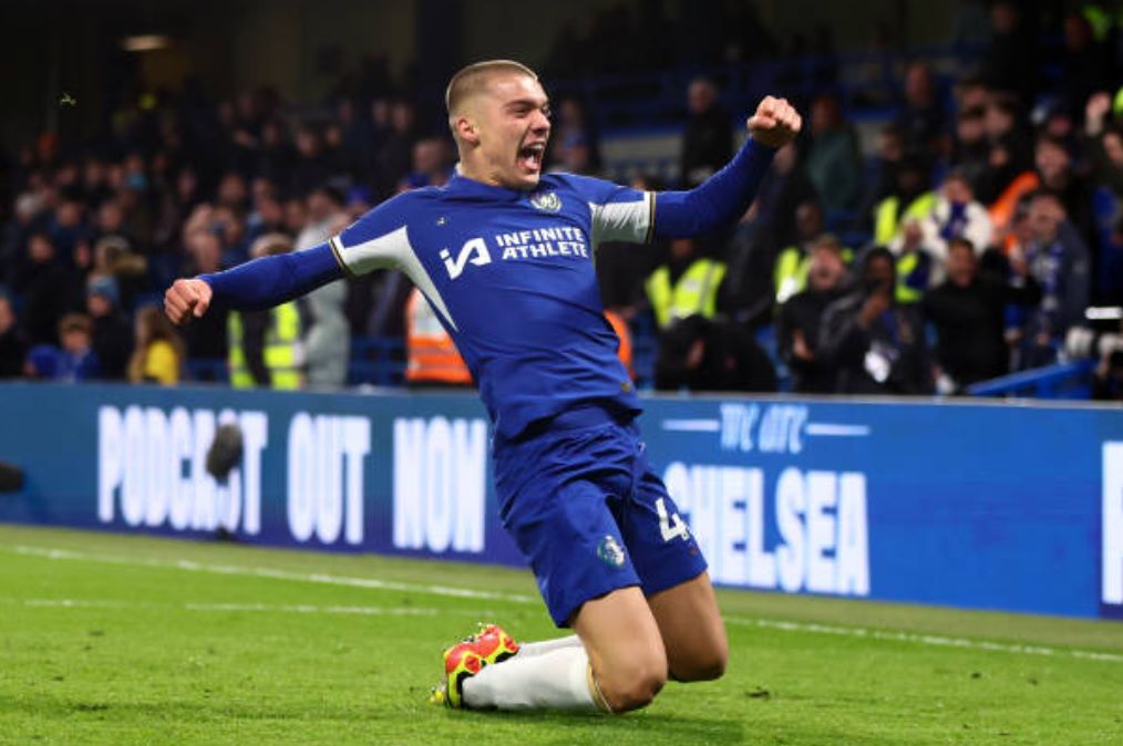 CHÍNH THỨC! Sao trẻ Gilchrist chia tay Chelsea