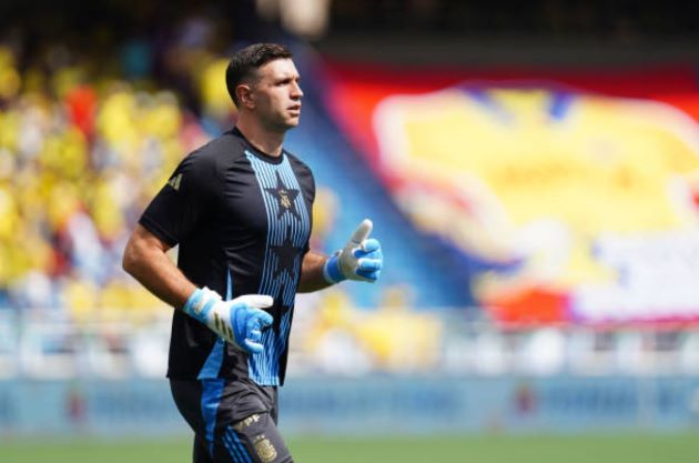 Ảnh bài viết Argentina thua trận, Martinez nổi điên tát ống kính máy quay