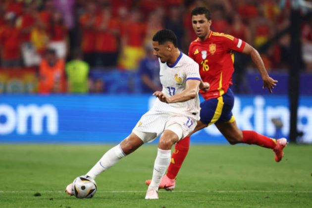 Hè 2025, Real sẽ kích nổ 3 bom tấn từ Premier League