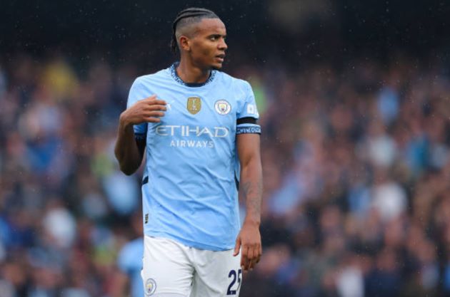 Sau Silva, thêm cầu thủ Man City lấy danh hiệu móc mỉa Arsenal