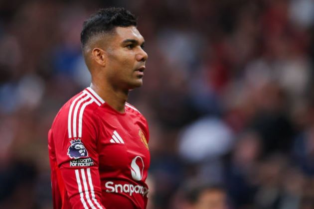 Ảnh bài viết Làm ảo thuật tại Old Trafford, Carrick khiến Casemiro bị réo tên
