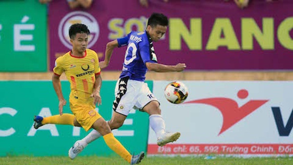 HLV Nguyễn Văn Sỹ tuyên bố không ngán Hà Nội FC - Bóng Đá