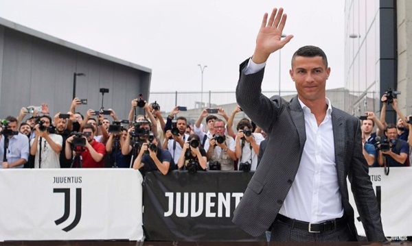 Bán Ronaldo, Real Madrid hốt hoảng nhìn lại thì đã muộn - Bóng Đá