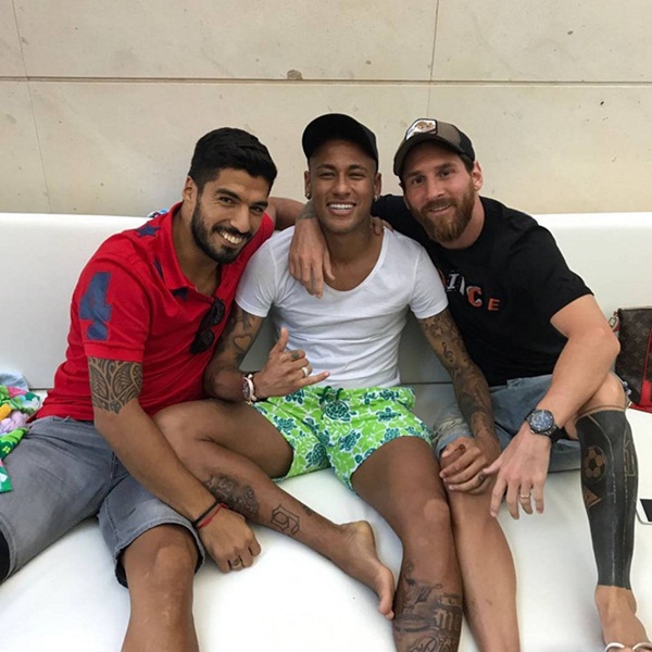 Neymar van xin để được trở lại Barcelona - Bóng Đá