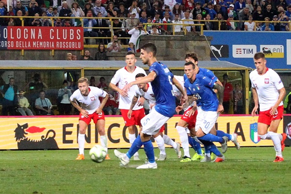 Italia hòa vất vả Ba Lan, Mancini nói gì về Balotelli? - Bóng Đá