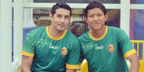 Indonesia triệu tập 2 cầu thủ nhập tịch gốc Nam Mỹ chuẩn bị AFF Cup - Bóng Đá