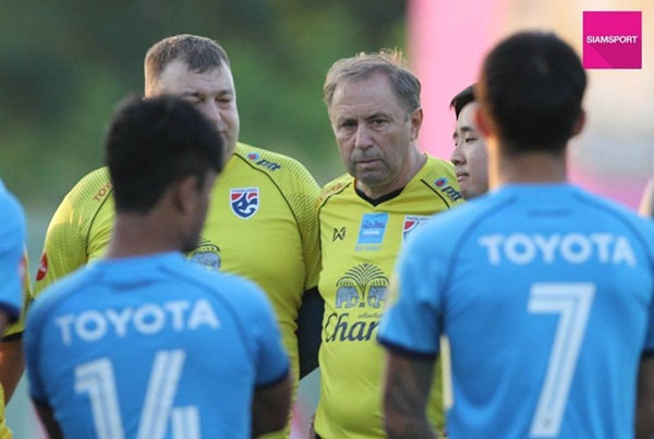 Thái Lan luyện công, tự tin đánh bật mọi đối thủ AFF Cup - Bóng Đá