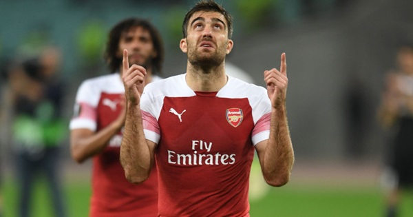 Ảnh bài viết Cơ hội nào cho hàng thủ chắp vá của Arsenal trước tiền đạo Liverpool?