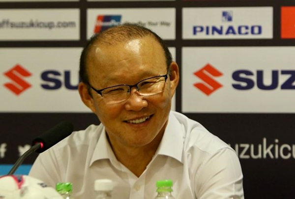 - Bóng Đá