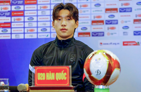 Cầu thủ U20 Hàn Quốc: 'Tôi đẹp trai nhất đội' - Bóng Đá