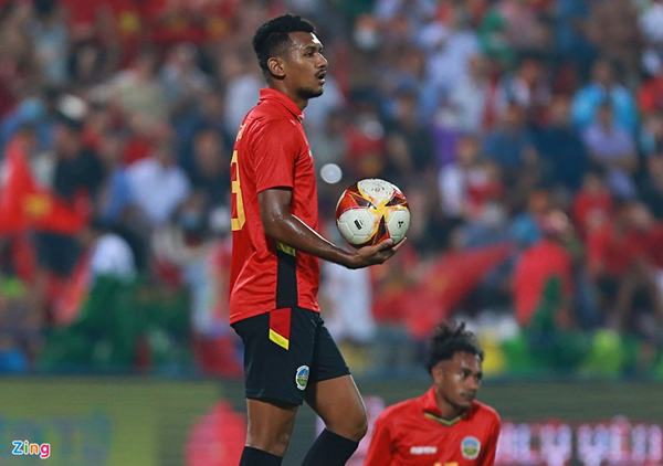 Bài đá phạt khiến hàng thủ U23 Việt Nam rối loạn - Bóng Đá