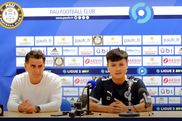 Quang Hải ở Pau FC: Valbuena của Didier Tholot | Bóng Đá