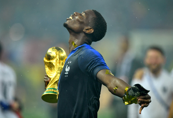Mất Pogba là tổn thất với tuyển Pháp. Ảnh: Reuters.