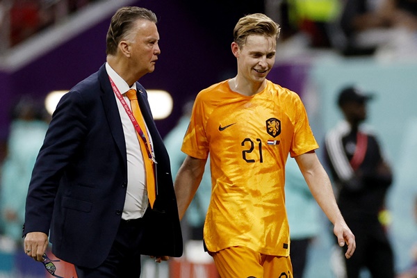 Van Gaal và De Jong.