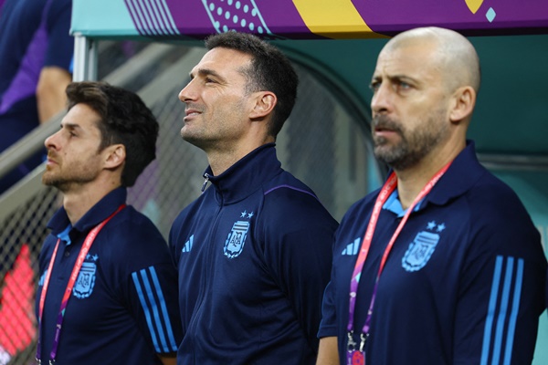 Argentina đá chung kết World Cup 2022: Những bí ẩn quanh Scaloni - Bóng Đá