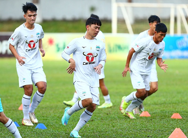 HAGL tập chay hoàn toàn trước V.League 2023 - Bóng Đá