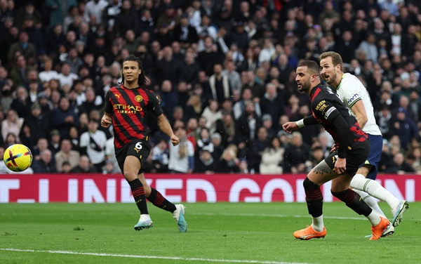 Man City thua Tottenham: Sai lầm của Pep Guardiola - Bóng Đá