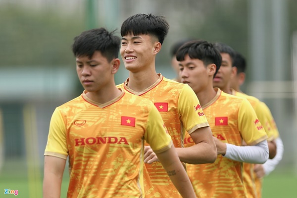 4 cầu thủ U20 Việt Nam lần đầu làm việc với HLV Troussier ở đội U23 - Bóng Đá