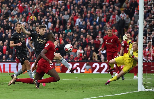 Ramsdale đã có 74 pha cứu thua ở Premier League mùa này.