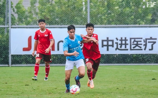 Phóng viên Trung Quốc ấn tượng CLB Việt Nam đánh bại U16 Man City - Bóng Đá