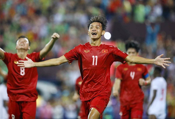 U23 Việt Nam đấu U23 Singapore: Thử nghiệm và thắng đẹp