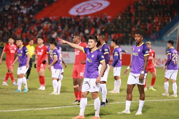 HLV Hà Nội FC nói về QBV - Bóng Đá
