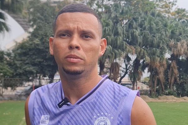 Ewerton Pereira ấn tượng 3 cầu thủ VN - Bóng Đá
