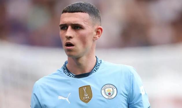 Foden đã hụt hơi trước Palmer