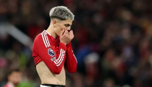 Roy Keane chỉ trích Man United "tầm thường" và "nhàm chán" sau trận hòa Chelsea