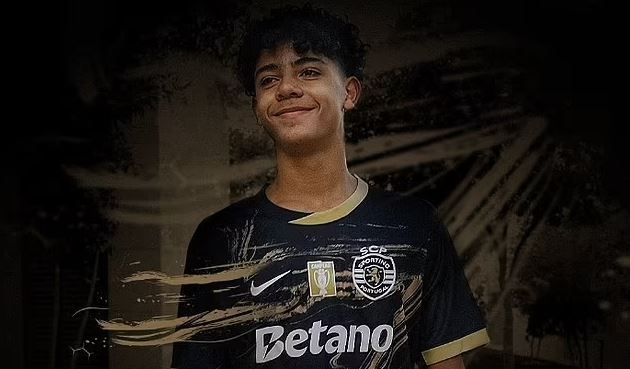 Tri ân Cristiano Ronaldo, Sporting Lisbon chọn Ronaldo Jr. làm người mẫu cho áo đấu mới