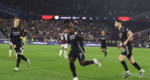 Bukayo Saka khiến Man United 'bẽ mặt'