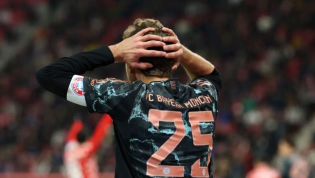 Kịch bản Bundesliga khó lường sau vòng 14 