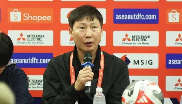 HLV Kim Sang-sik muốn gặp Thái Lan hay Philippines ở chung kết AFF Cup?