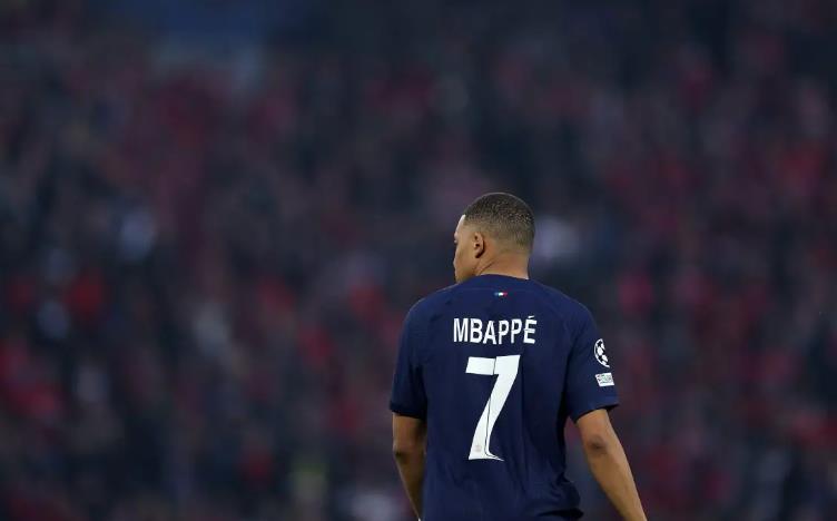 Ảnh bài viết Kylian Mbappe lên tiếng khi được hỏi về Real Madrid