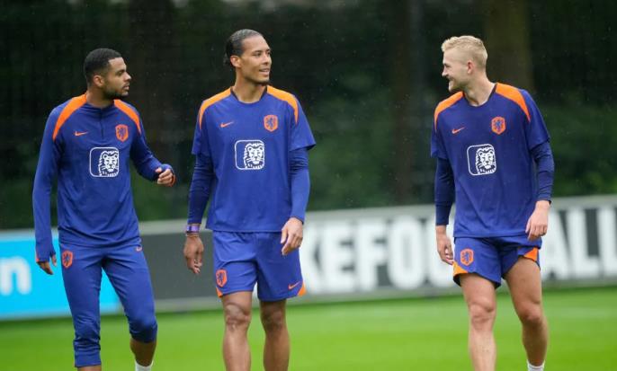 Virgil van Dijk nêu tên 2 đội bóng đáng gờm nhất EURO 2024