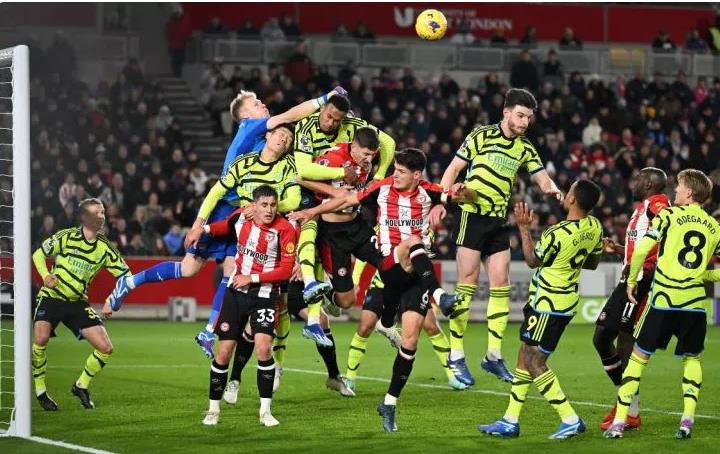 Ảnh bài viết Paul Robinson khuyên ngôi sao Arsenal đến Liverpool