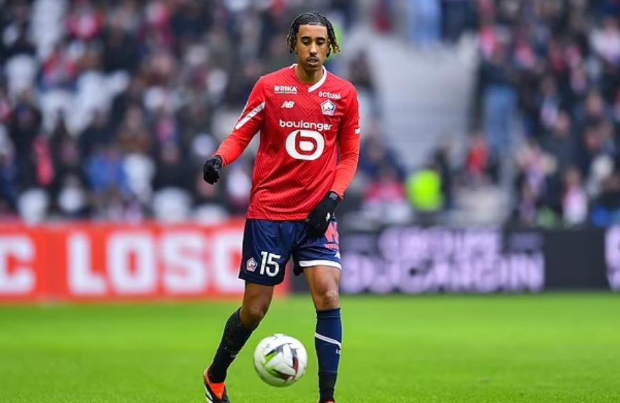 Ảnh bài viết Liverpool quyết tranh 'báu vật' Ligue 1 với Real, M.U