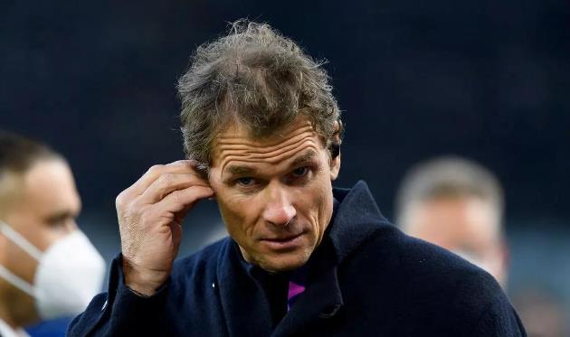 Jens Lehmann chỉ thẳng mắt xích yếu của ĐT Anh