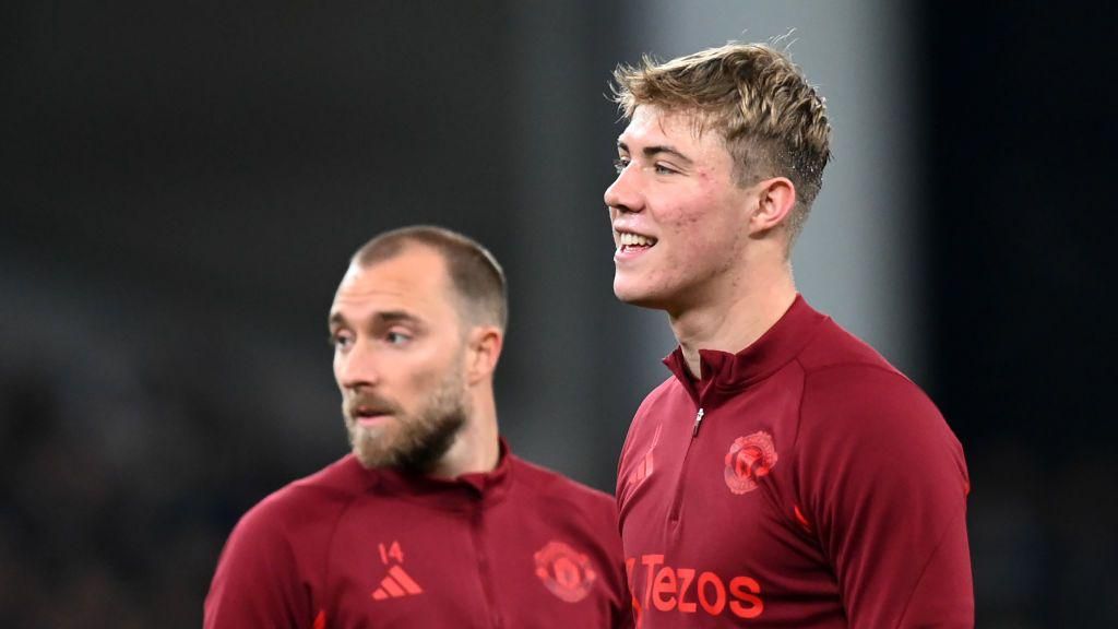 Slovenia sẽ ám ảnh với bộ đôi Man United