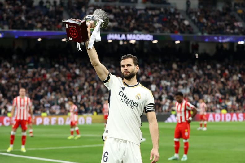 Ảnh bài viết Xác nhận: Hoàn tất kiểm tra y tế, Nacho rời Real trong tuần