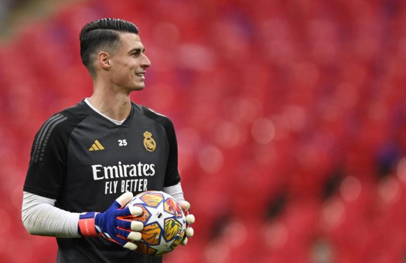 Real Madrid 'chê' Kepa
