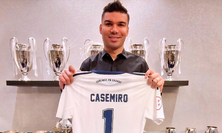 Casemiro chính thức gia nhập đội bóng Tây Ban Nha