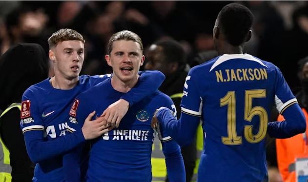 Aston Villa mở đàm phán mua sao Chelsea